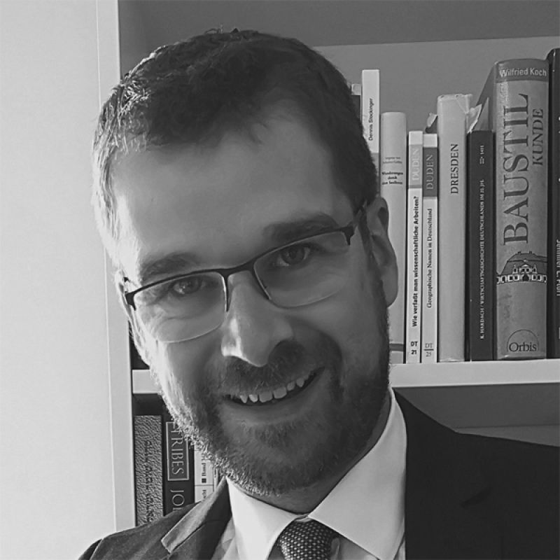 Prof. Dr. Sebastian Henn Prof. Dr. Sebastian Henn